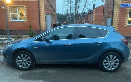 Opel Astra J, 2013 год, 1 100 000 рублей, 3 фотография