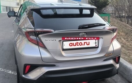 Toyota C-HR I рестайлинг, 2017 год, 1 800 000 рублей, 2 фотография