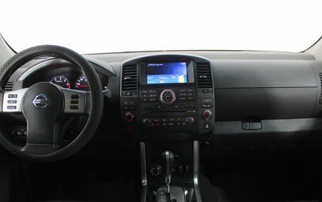Nissan Pathfinder, 2010 год, 1 695 000 рублей, 13 фотография