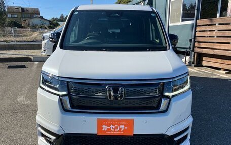 Honda Stepwgn, 2023 год, 2 200 000 рублей, 2 фотография