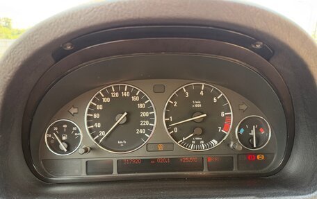 BMW X5, 2002 год, 1 000 000 рублей, 3 фотография