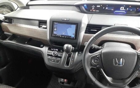 Honda Freed II, 2022 год, 1 290 040 рублей, 9 фотография