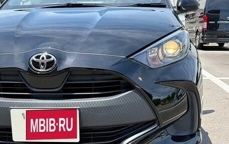 Toyota Yaris, 2022 год, 840 000 рублей, 2 фотография