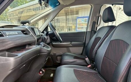 Honda Freed II, 2017 год, 1 180 000 рублей, 14 фотография