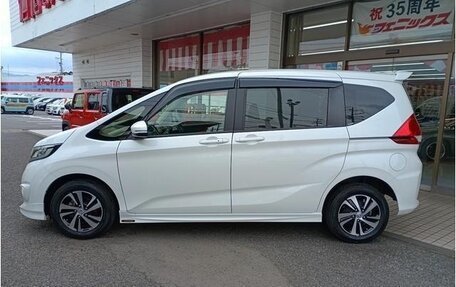Honda Freed II, 2017 год, 1 200 000 рублей, 10 фотография