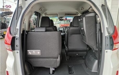 Honda Freed II, 2017 год, 1 200 000 рублей, 17 фотография