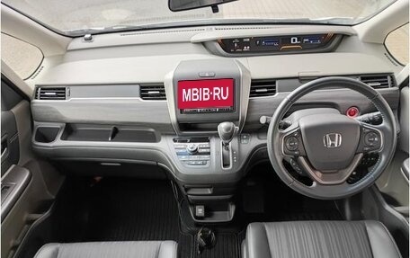 Honda Freed II, 2017 год, 1 200 000 рублей, 13 фотография