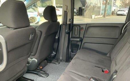 Honda Freed I, 2013 год, 810 000 рублей, 11 фотография
