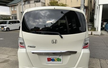 Honda Freed I, 2013 год, 810 000 рублей, 4 фотография