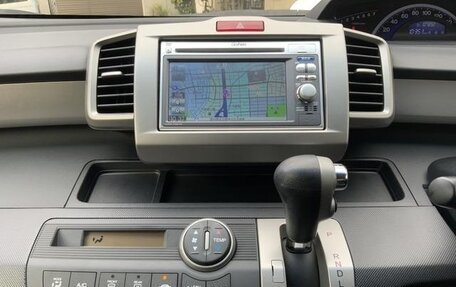 Honda Freed I, 2013 год, 810 000 рублей, 17 фотография