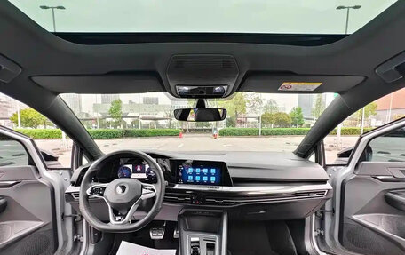 Volkswagen Golf VIII, 2023 год, 1 700 004 рублей, 15 фотография