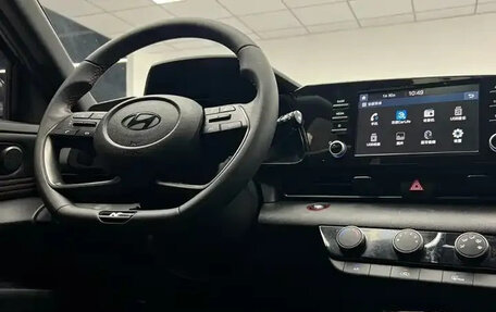 Hyundai Elantra, 2023 год, 1 650 040 рублей, 19 фотография