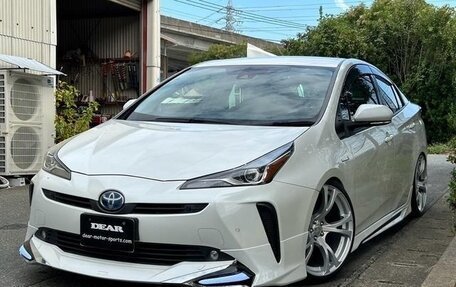 Toyota Prius IV XW50, 2021 год, 1 435 001 рублей, 7 фотография