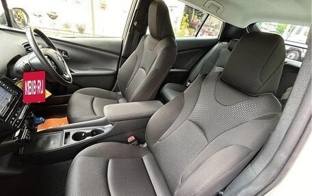 Toyota Prius IV XW50, 2021 год, 1 435 001 рублей, 15 фотография