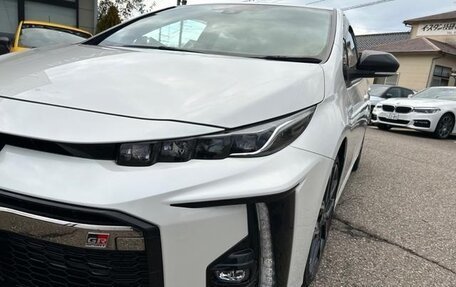 Toyota Prius IV XW50, 2022 год, 1 800 001 рублей, 11 фотография