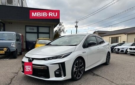 Toyota Prius IV XW50, 2022 год, 1 800 001 рублей, 3 фотография