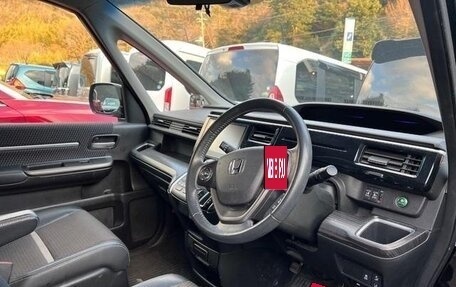 Honda Stepwgn IV, 2016 год, 1 510 000 рублей, 5 фотография