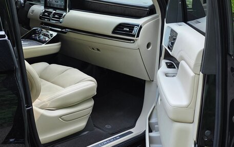 Lincoln Navigator, 2020 год, 10 000 000 рублей, 17 фотография