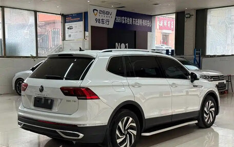 Volkswagen Tiguan II, 2023 год, 2 611 757 рублей, 6 фотография
