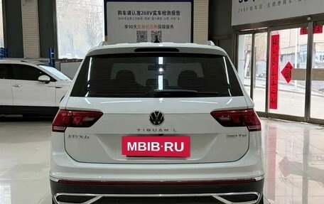 Volkswagen Tiguan II, 2023 год, 2 611 757 рублей, 5 фотография