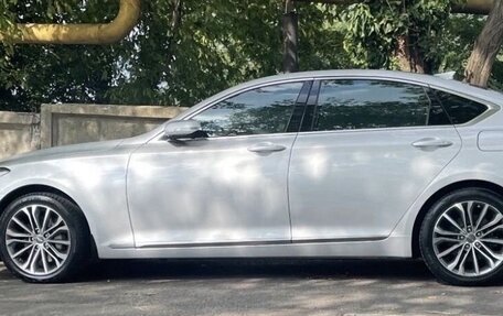 Genesis G80 I, 2018 год, 2 600 000 рублей, 2 фотография