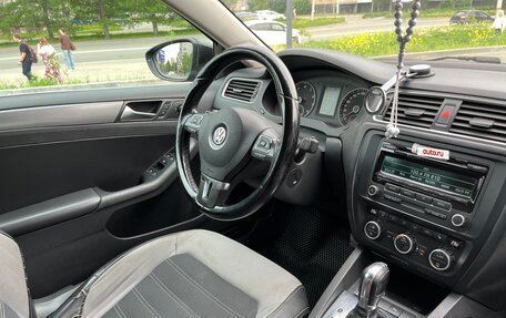 Volkswagen Jetta VI, 2012 год, 700 000 рублей, 11 фотография