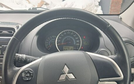 Mitsubishi Mirage VI рестайлинг, 2013 год, 480 000 рублей, 5 фотография