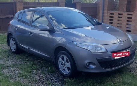 Renault Megane III, 2012 год, 700 000 рублей, 2 фотография