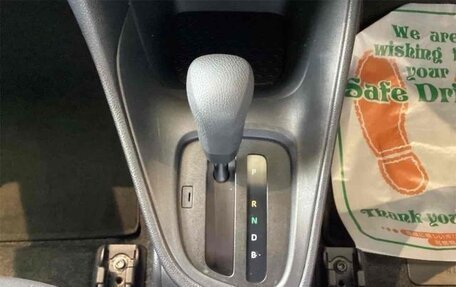 Toyota Yaris, 2021 год, 820 000 рублей, 14 фотография