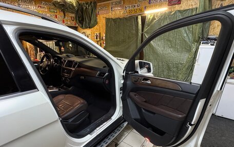 Mercedes-Benz GL-Класс, 2015 год, 3 250 000 рублей, 10 фотография
