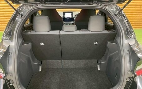 Toyota Yaris, 2021 год, 835 000 рублей, 12 фотография