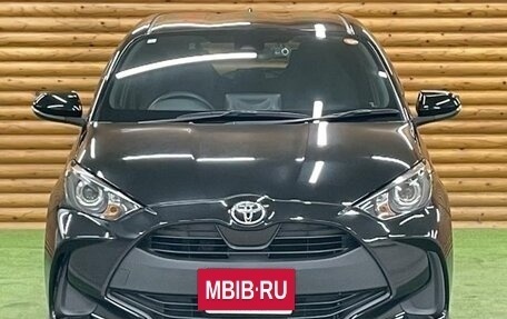 Toyota Yaris, 2021 год, 835 000 рублей, 2 фотография