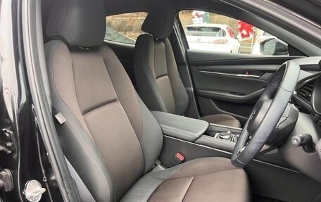 Mazda 3, 2022 год, 1 300 000 рублей, 15 фотография