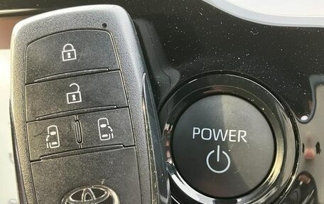 Toyota Voxy, 2023 год, 2 590 002 рублей, 9 фотография