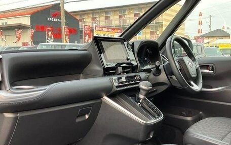Toyota Voxy, 2023 год, 2 590 002 рублей, 11 фотография