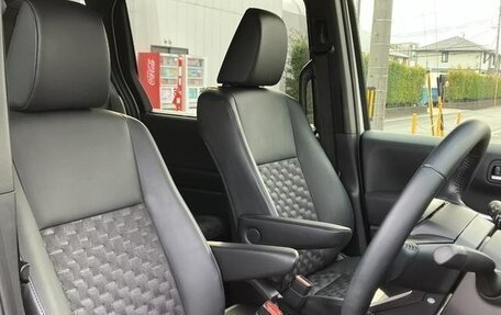 Toyota Voxy, 2023 год, 2 590 002 рублей, 13 фотография