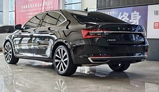 Skoda Superb III рестайлинг, 2023 год, 1 950 000 рублей, 6 фотография