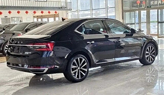Skoda Superb III рестайлинг, 2023 год, 1 950 000 рублей, 5 фотография