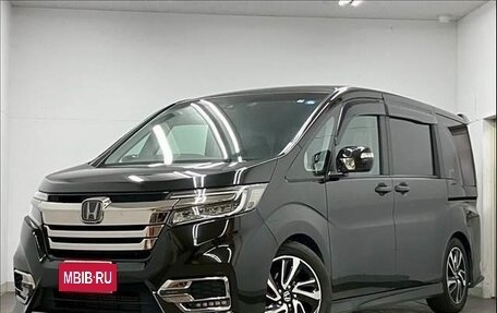 Honda Stepwgn IV, 2021 год, 1 890 000 рублей, 2 фотография