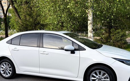 Toyota Corolla, 2022 год, 2 100 000 рублей, 2 фотография