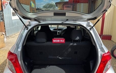 Toyota Vitz, 2012 год, 750 000 рублей, 5 фотография