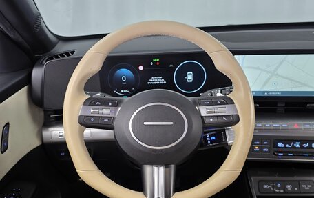 Hyundai Kona, 2023 год, 2 000 000 рублей, 17 фотография