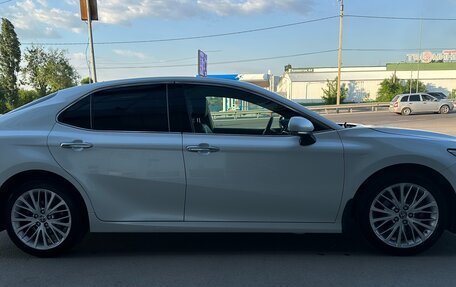Toyota Camry, 2021 год, 2 990 000 рублей, 3 фотография