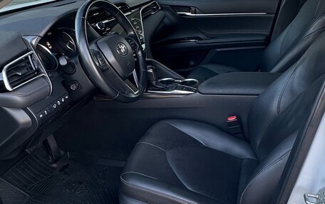Toyota Camry, 2021 год, 2 990 000 рублей, 5 фотография