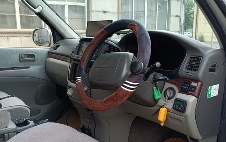 Toyota Regius, 1998 год, 830 000 рублей, 9 фотография