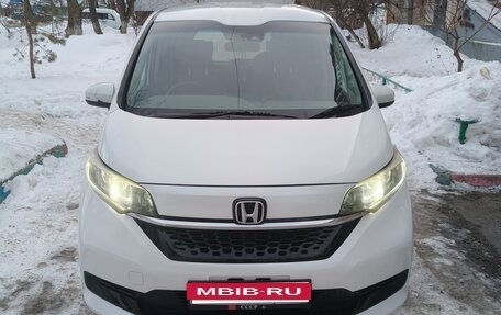Honda Freed II, 2019 год, 1 250 000 рублей, 2 фотография