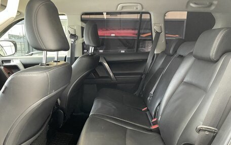 Toyota Land Cruiser Prado 150 рестайлинг 2, 2015 год, 3 850 000 рублей, 9 фотография
