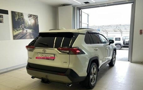 Toyota RAV4, 2020 год, 3 550 000 рублей, 4 фотография
