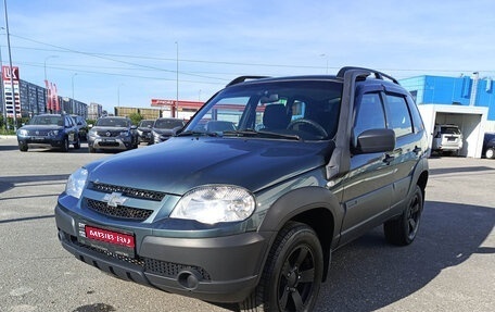 Chevrolet Niva I рестайлинг, 2018 год, 815 000 рублей, 1 фотография