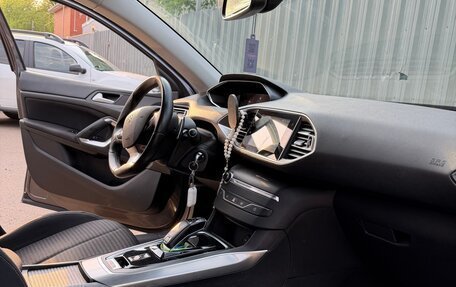 Peugeot 308 II, 2021 год, 1 600 000 рублей, 18 фотография